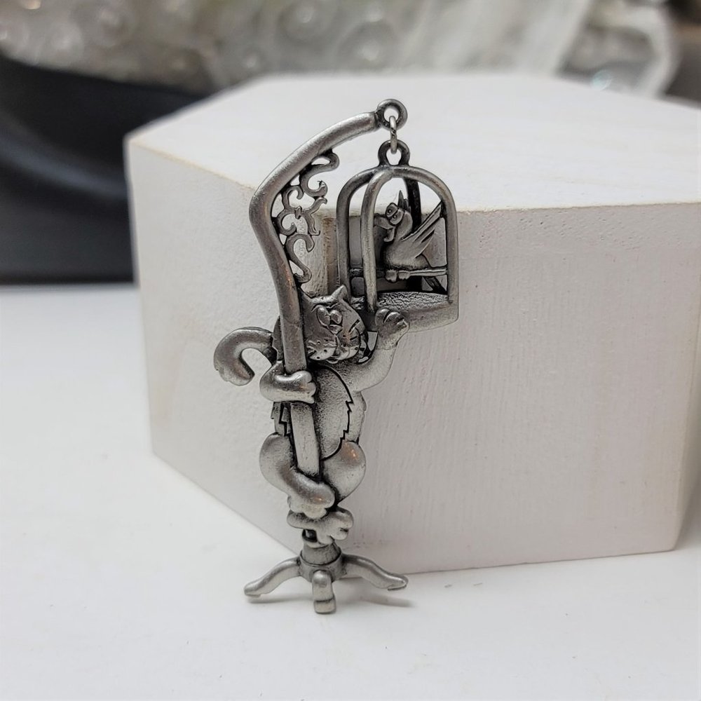 Cat w/ Bird in Cage Brooch Pin JJ Silvertone - Picture 2 of 7